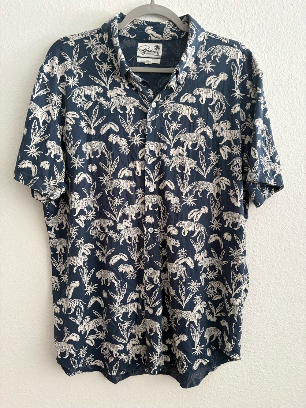 Bonobos Navy and White Tropical Tiger Print 100% Pima cotton button down size XL